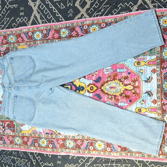 Pacsun Mom Denim Jeans - Picture 2 of 4